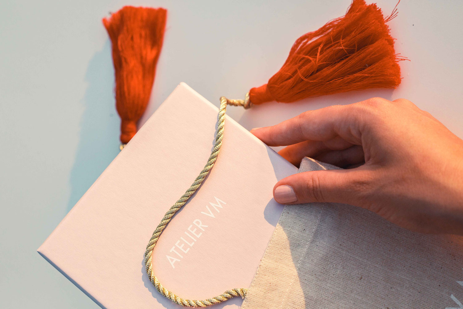 Packaging Tea Oval Chain Bracelet