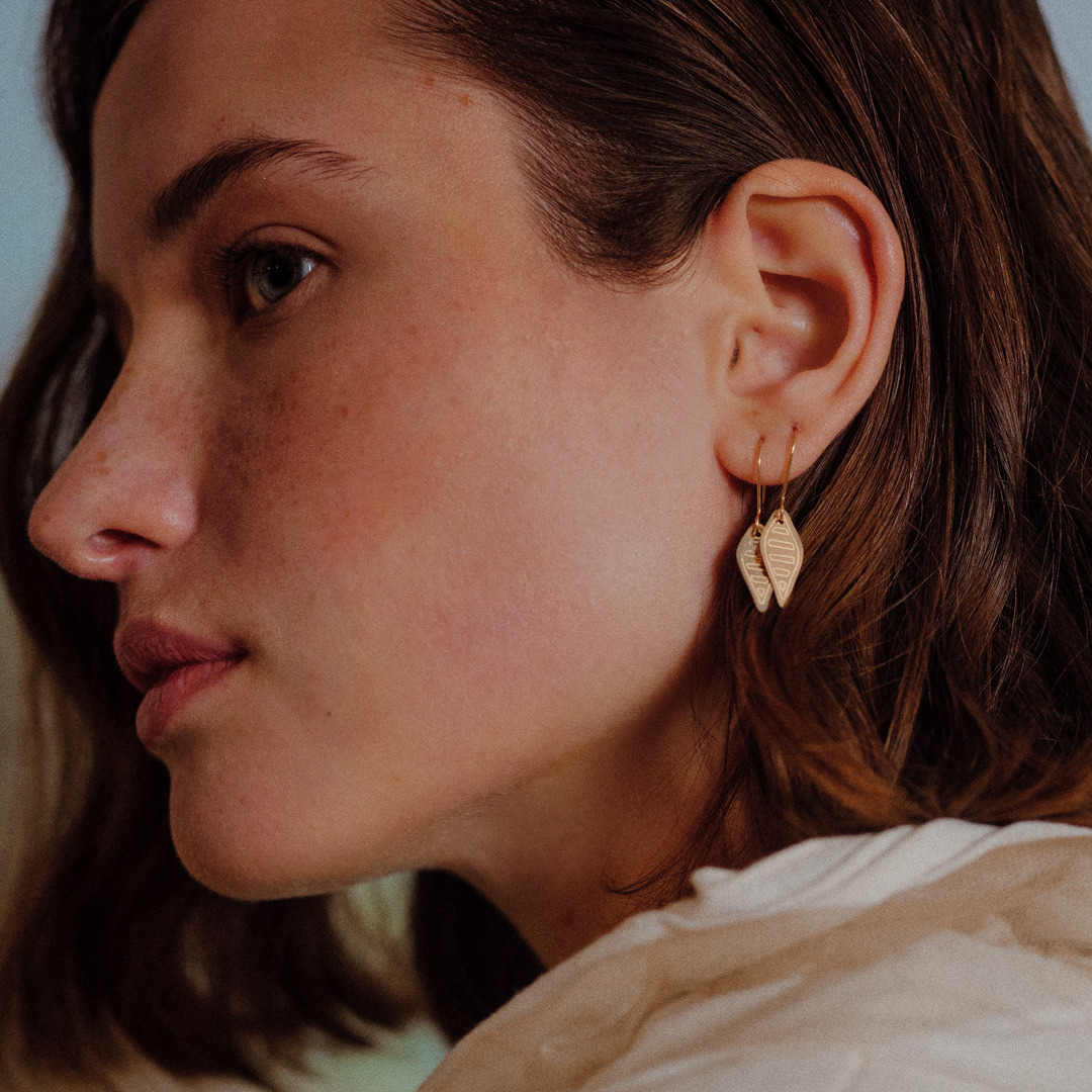 CAMELIA EARRING